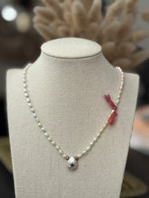 Charger l&#39;image dans la galerie, Collier Dakota perles d&#39;eau douce
